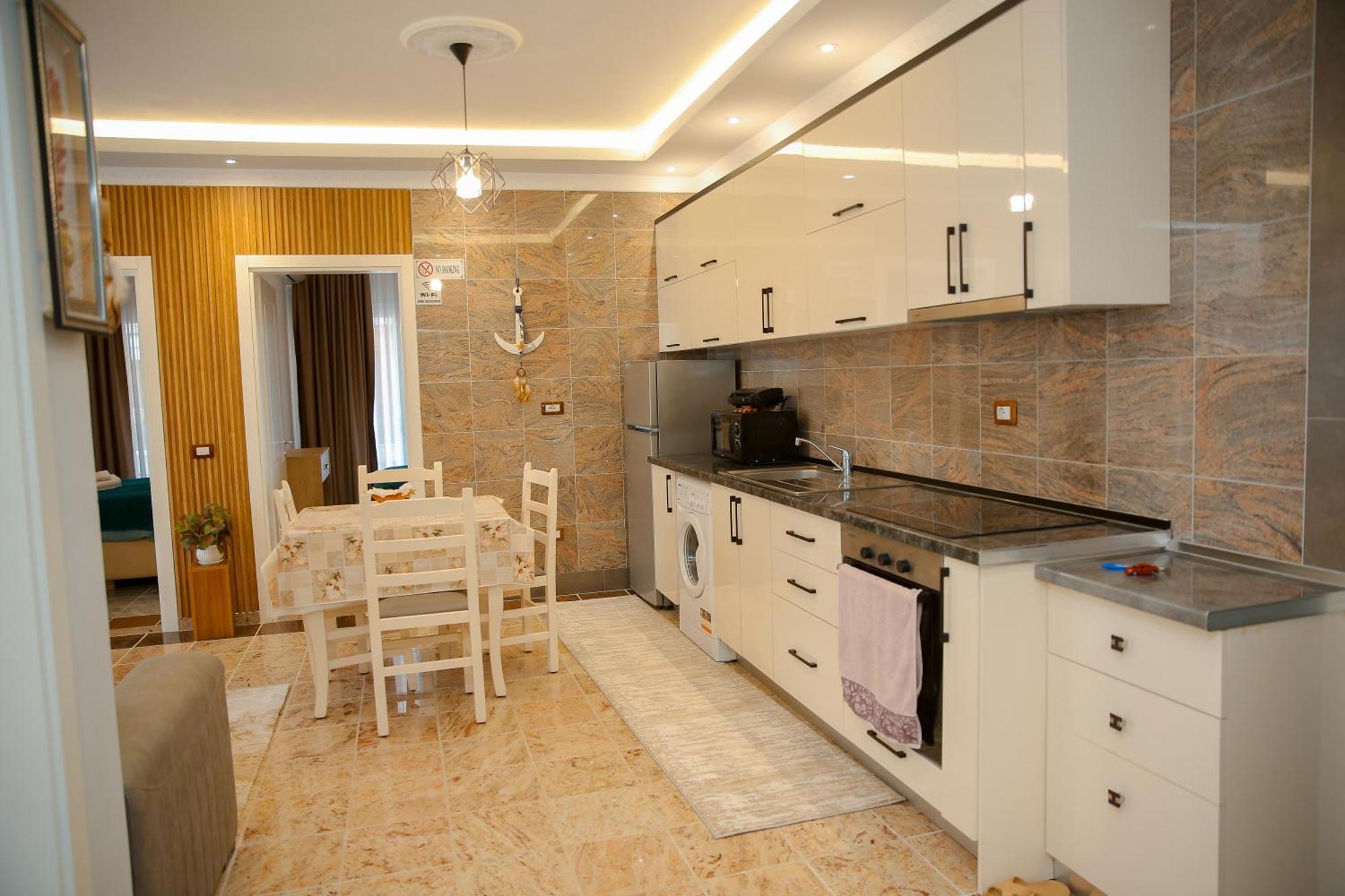 Fishta Q5 32 Apartamento